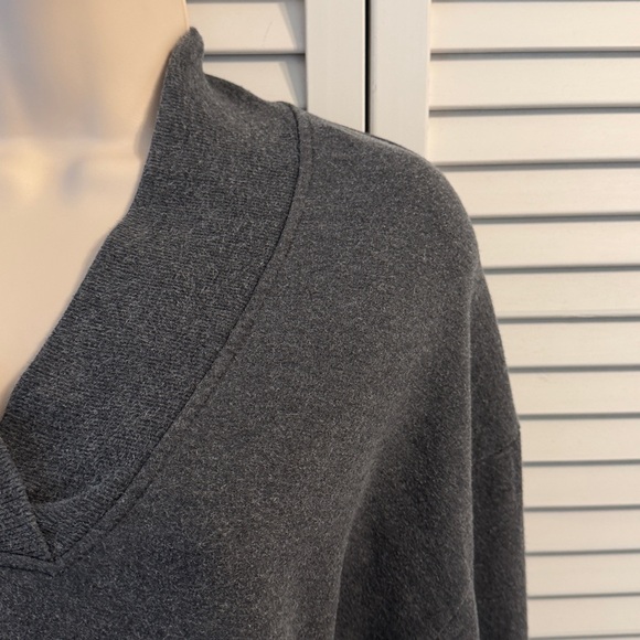 ATHLETA CLARITY FLEECE SWEATSHIRT - Picture 5 of 5